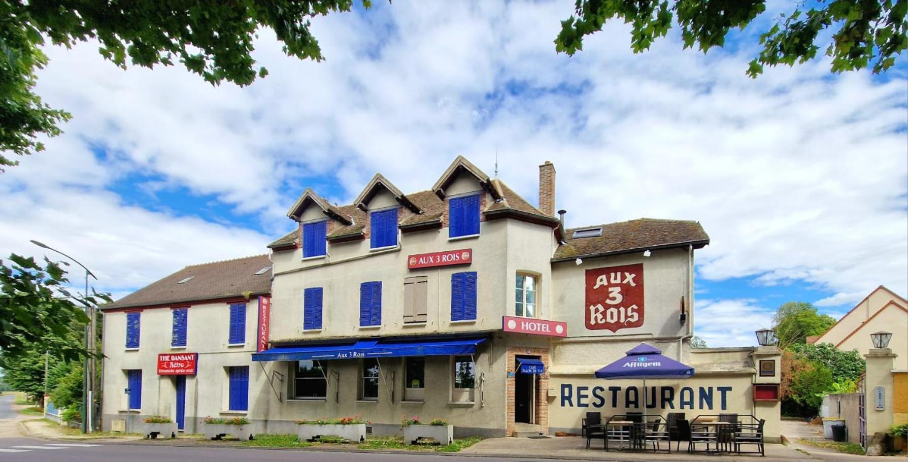 Hotel Aux Trois Rois Pont-Sur-Yonne Exterior foto